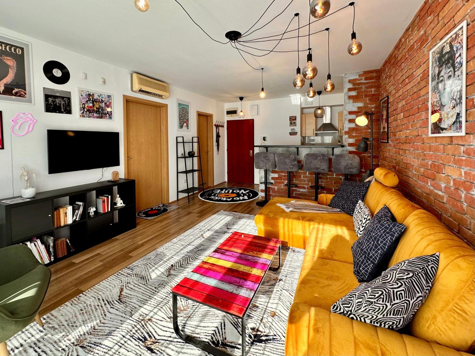 Vinyl Gozsdu Apartments, Budapest